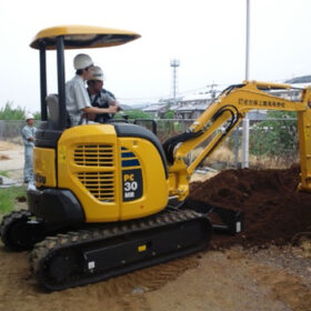 Điều khiển máy xây dựng