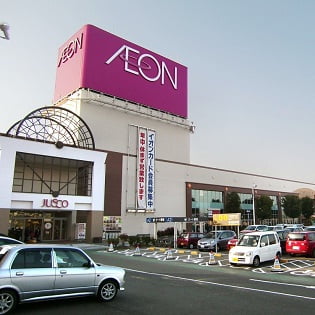 mua-do-tai-cac-sieu-thi-gia-re1