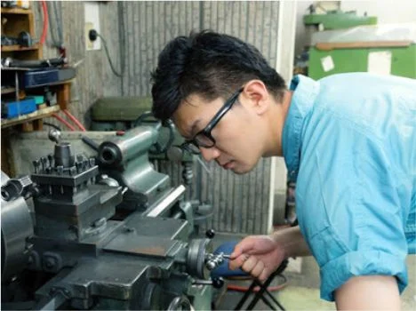 TUYỂN 6 NAM ÉP KIM LOẠI