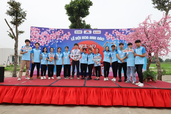hoa anh đào Nhật Bản