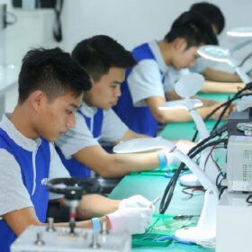 Sản xuất bảng điều khiển