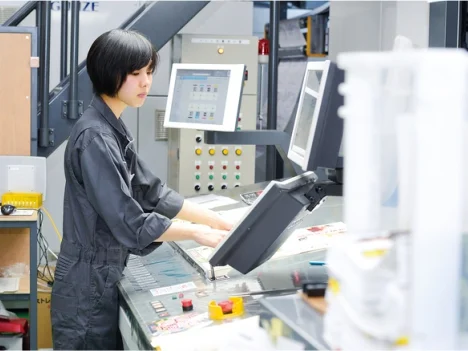 TUYỂN 6 NỮ KIỂM TRA SẢN PHẨM