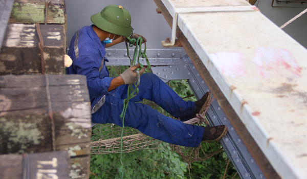 Sơn xây dựng ở Nhật Bản lương cao