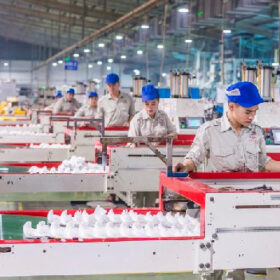 Lắp ráp thiết bị điện tử