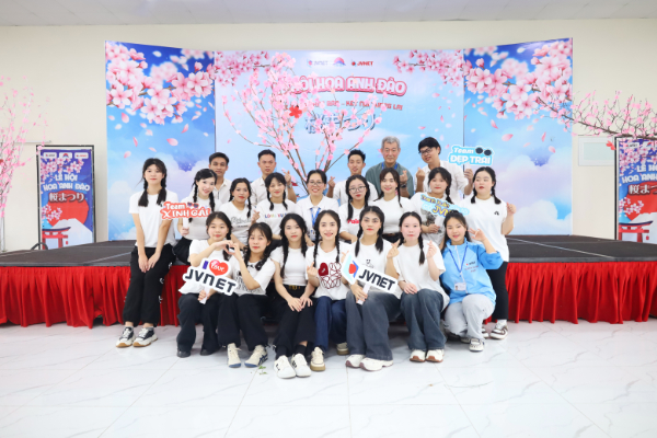 Lễ hội hoa anh đào 2025-6