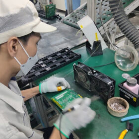 Sản xuất bảng điều khiển