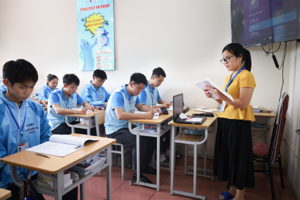 Lớp học 04